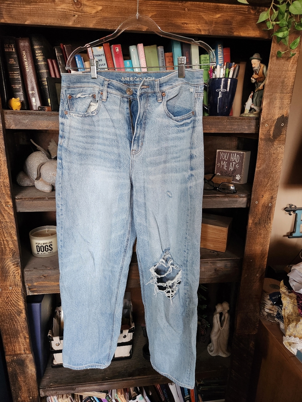 American Eagle Outfitters Light Blue 90s Boyfriend Denim Jeans